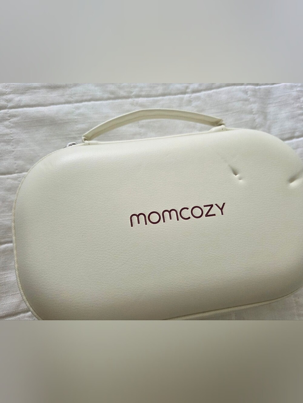 M5 Momcozy Hands Free Pump